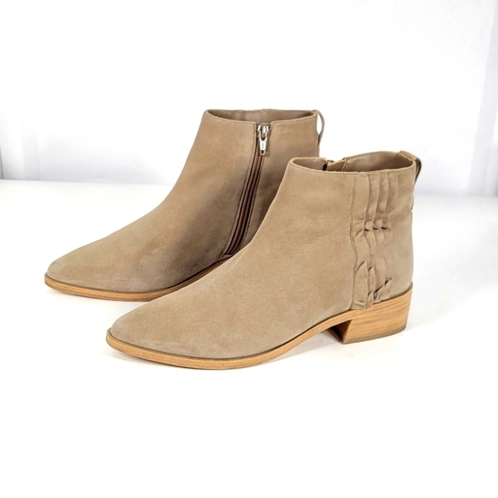 Vaneli Fazar Suede Booties #583 Size 9M